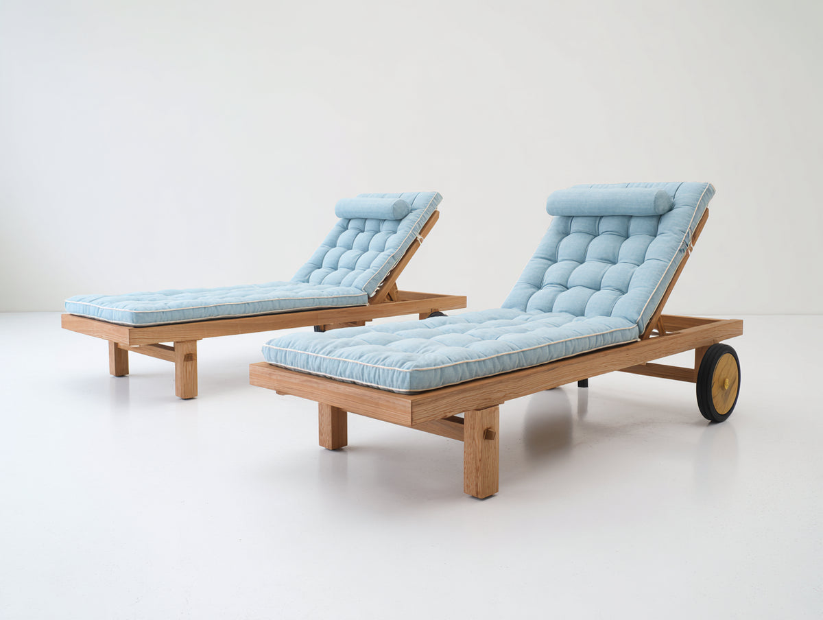 Sonnenliege aus Holz 200 x 70 x 90 cm - Naturholz-Hellblau - Verstellbare Rückenlehne mit gepolsterter Auflage und Rollen