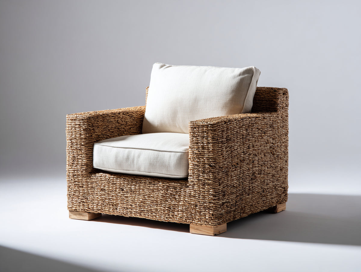 Polyrattan Gartensessel 90 x 85 x 82 cm - Natur-Cremeweiß - Geflecht mit breiten Armlehnen und gepolsterter Sitzfläche